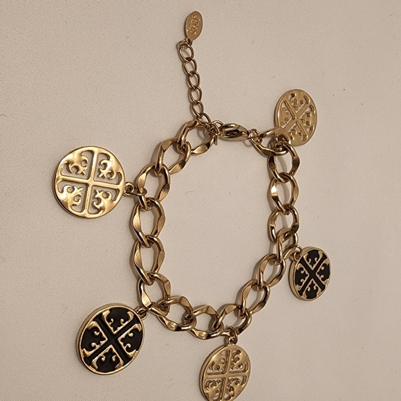 Isis collection bracelet - Picture 4 of 10